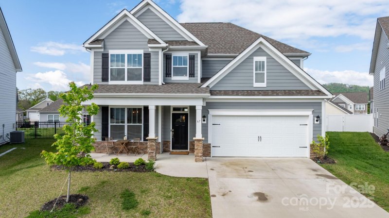 Property image 4 at 67 Thornberry Road, Hendersonville, NC 28792