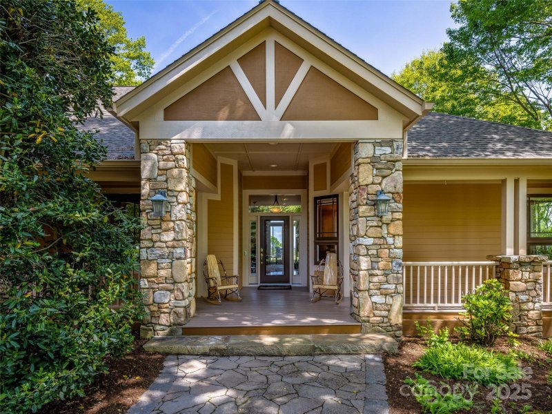 Property image 5 at 543 Hagen Drive, Hendersonville, NC 28739