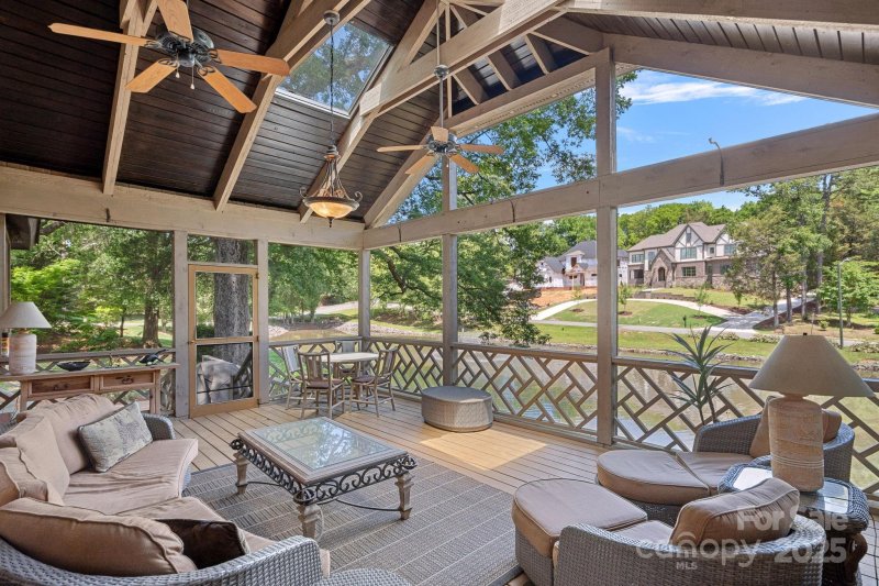 Property image 3 at 5915 Mamolake Road, Charlotte, NC 28270