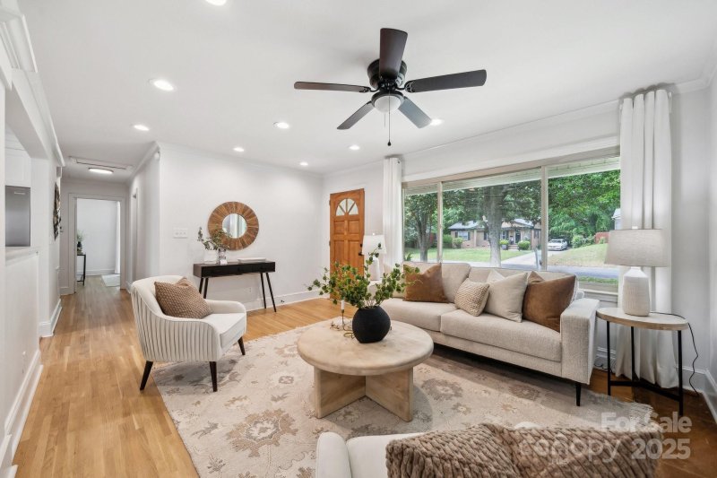 Property image 4 at 4021 Paisley Place, Charlotte, NC 28208