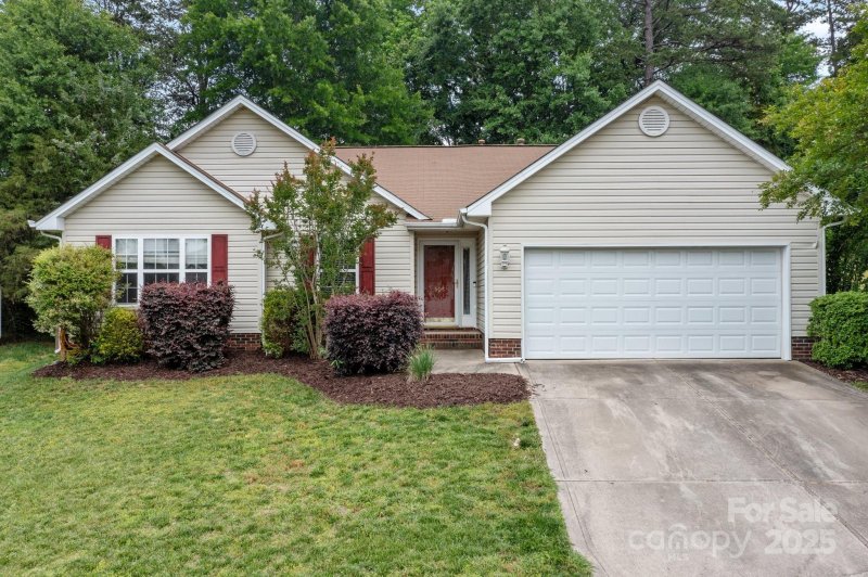 Property image 3 at 508 Long Creek Parkway, Charlotte, NC 28214
