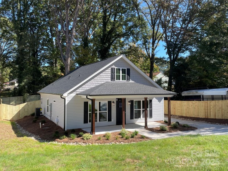 Property image 2 at 404 N Peterson Street, Stanley, NC 28164