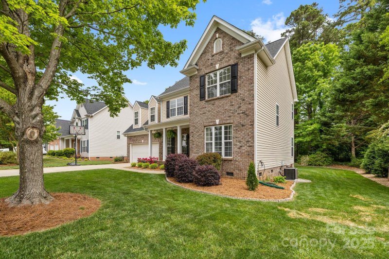 Property image 3 at 14849 Middlesborough Drive, Matthews, NC 28104