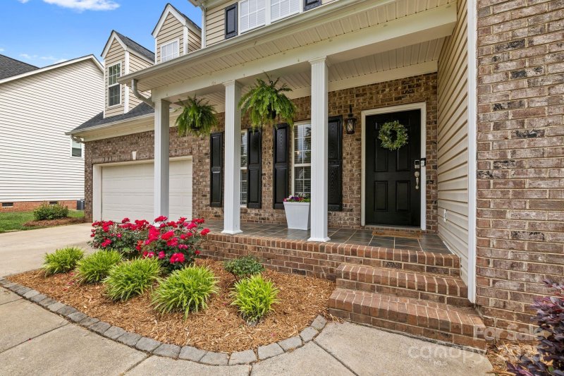 Property image 4 at 14849 Middlesborough Drive, Matthews, NC 28104