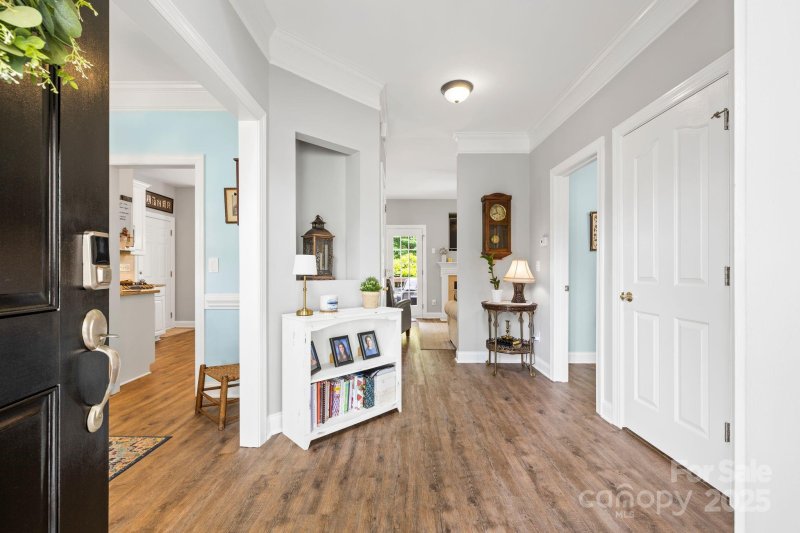 Property image 5 at 14849 Middlesborough Drive, Matthews, NC 28104