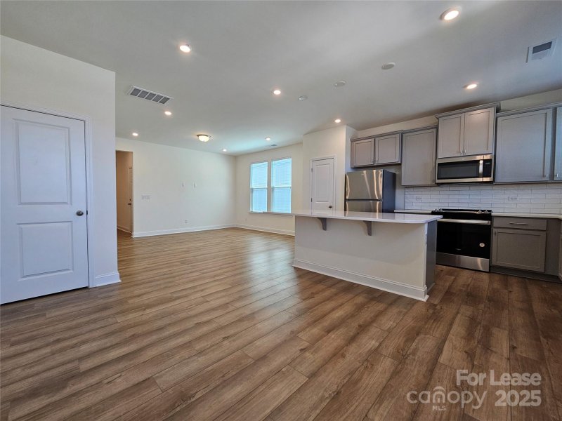 Property image 3 of 1027 South Point Road in Smith Farm, Belmont, NC 28012