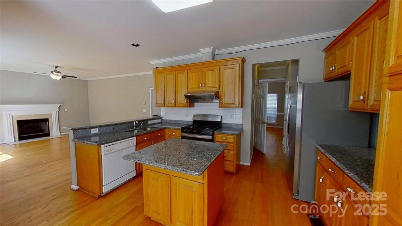 Property image 4 at 12111 Carolina Oak Circle, Charlotte, NC 28273