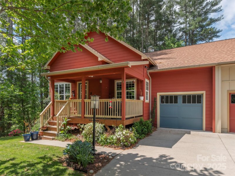 Property image 2 at 54 Sapling Lane, Waynesville, NC 28786