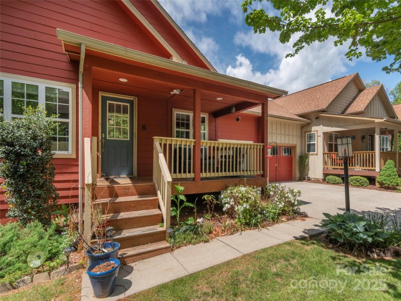 Property image 4 at 54 Sapling Lane, Waynesville, NC 28786