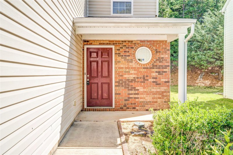 Property image 5 at 10330 Seedling Lane, Charlotte, NC 28214