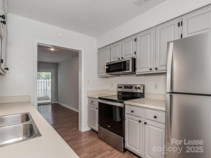 Property image 4 at 2704 New Hamlin Way, Charlotte, NC 28210