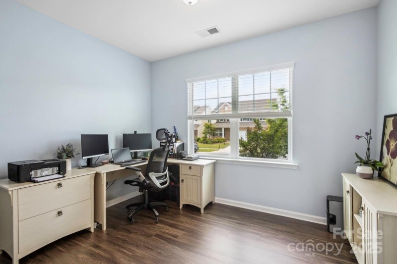 Property image 3 at 16038 Harbor Hill Drive, Charlotte, NC 28273