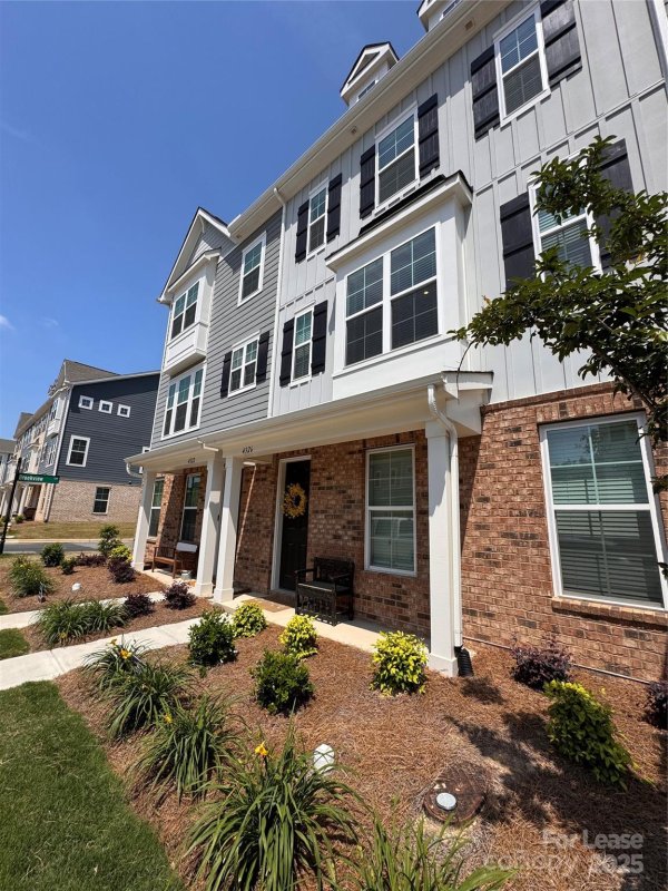 Property image 2 of 4326 Reed Creek Drive in Waterstone, Sherrills Ford, NC 28673