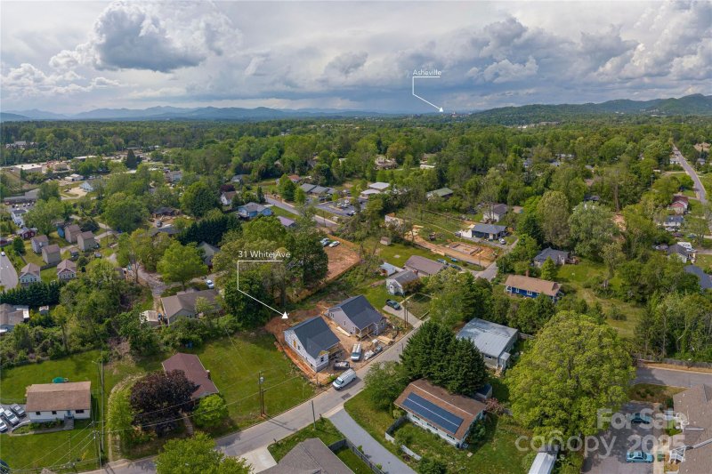 Property image 3 of 31 White Avenue in Shiloh, Asheville, NC 28803