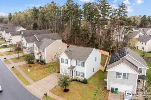 Property image 3 of 727 Mountain Quail Drive in Hawk Ridge, Charlotte, NC 28216