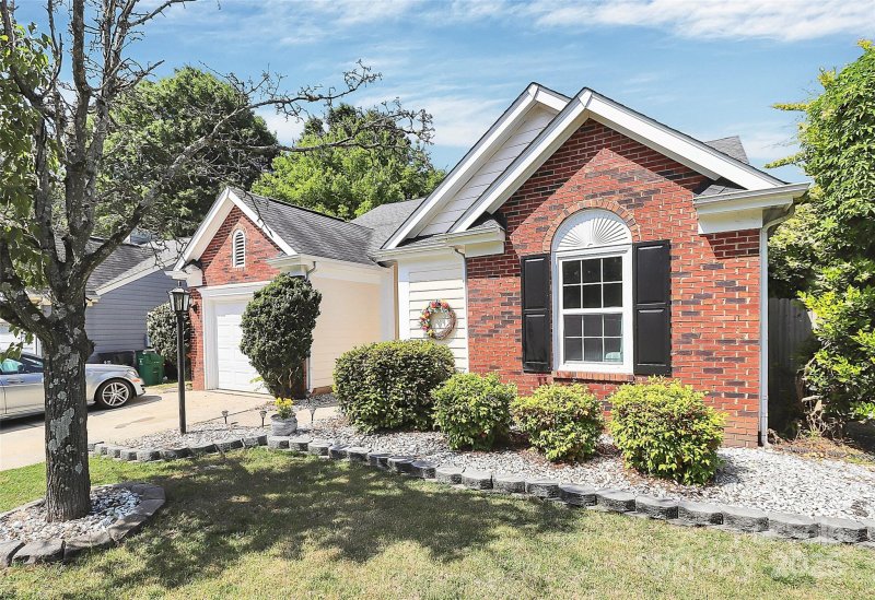 Property image 2 at 13612 Bolingbrook Lane, Charlotte, NC 28273