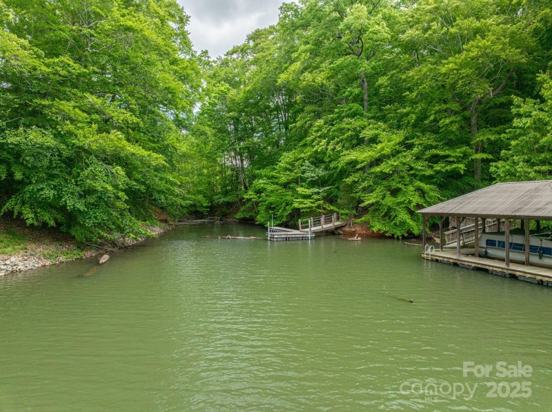 Property image 5 at 204 S Harbor Watch Drive, Statesville, NC 28677