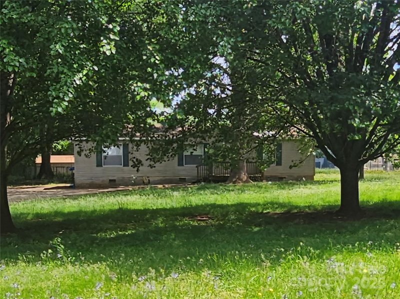 Property image 2 at 1001 Bexley Lane, Lincolnton, NC 28092