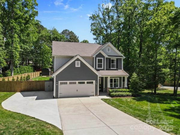 1215 Burtonwood Circle