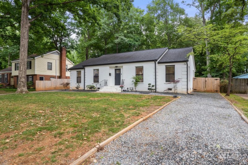 Property image 2 at 3538 Denson Place, Charlotte, NC 28215