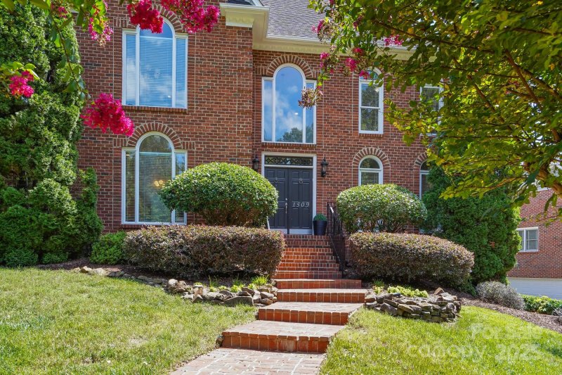 Property image 5 of 1509 Windy Ridge Road in Bailewick, Charlotte, NC 28270