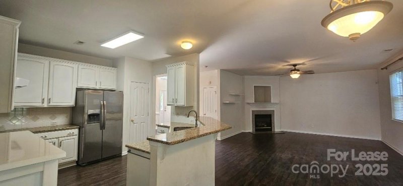 Property image 4 at 17130 Cambridge Woods Court, Charlotte, NC 28277