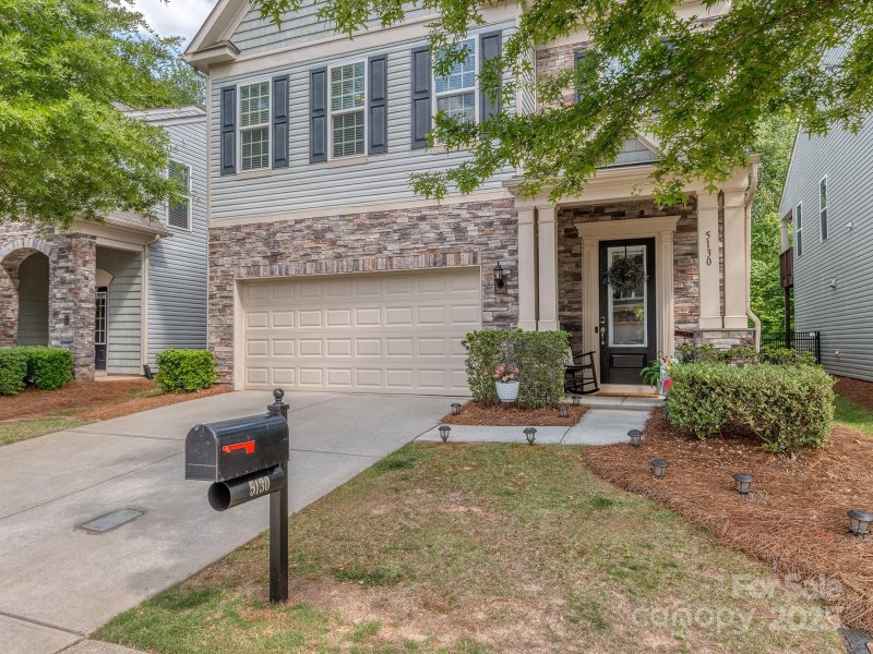 Property image 3 at 5130 Mount Clare Lane, Charlotte, NC 28210
