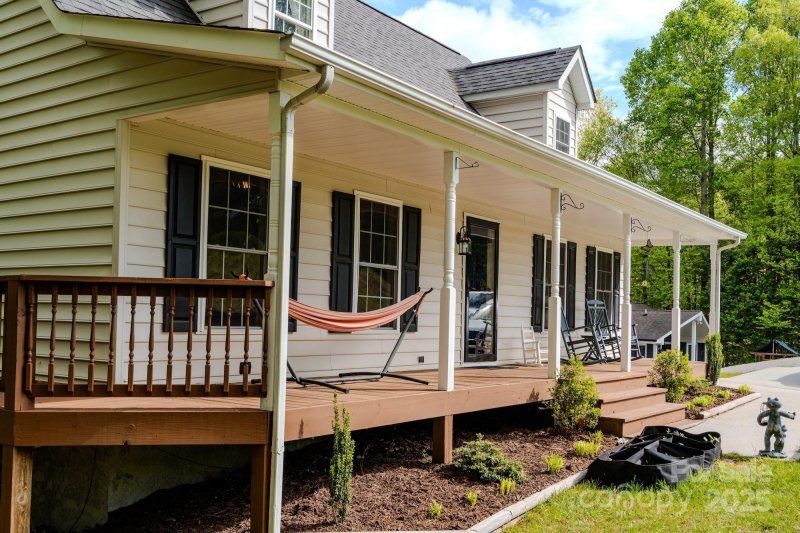 Property image 3 of 76 Overlook Pointe Drive in Spruce Pine Heights, Spruce Pine, NC 28777