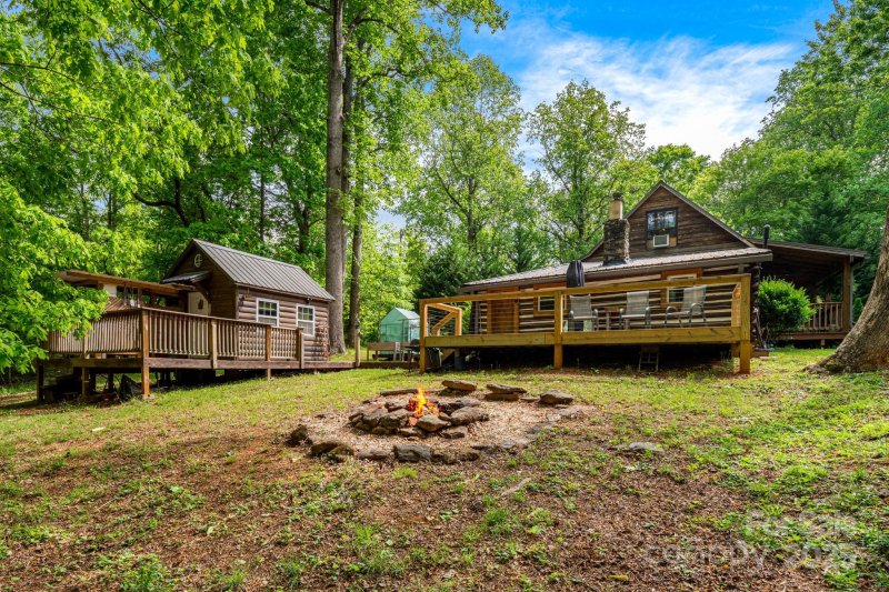 Property image 3 at 482 Pheasant Street, Lake Lure, NC 28746