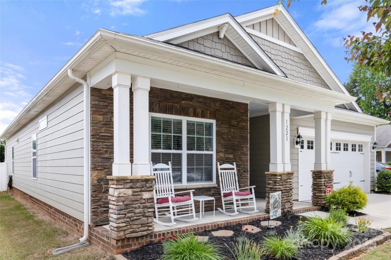 Property image 3 at 1221 Brookcrest Lane, Fort Mill, SC 29708