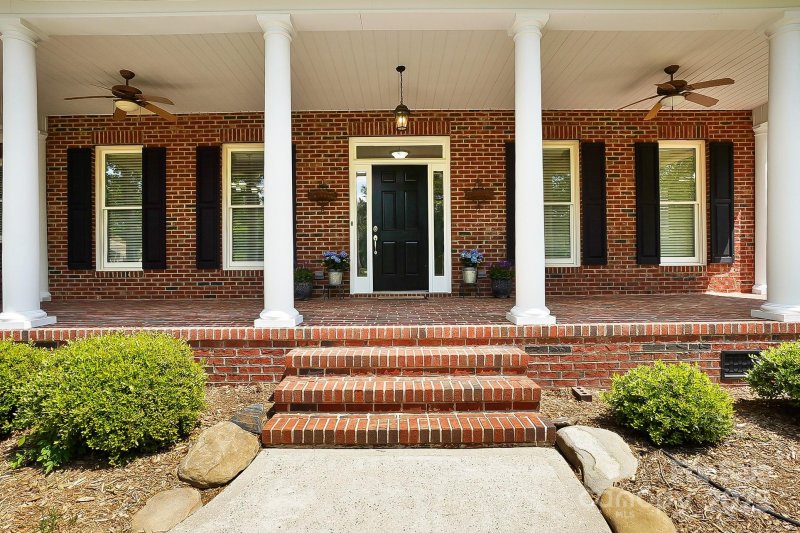 Property image 2 of 4570 Chanel Court in Vanderburg Estates, Concord, NC 28025