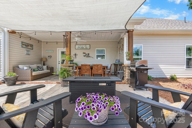 4949 Southview Drive