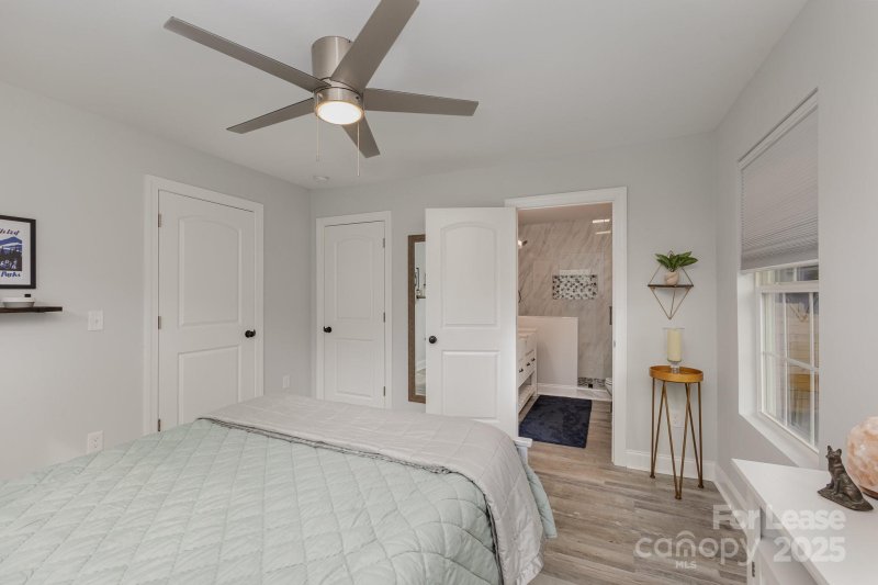 Property image 5 at 2905 Dogwood Avenue, Charlotte, NC 28206