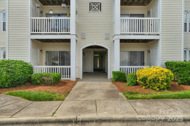 4072 Town Center Road