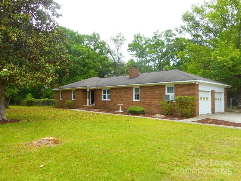 733 Catawba Circle