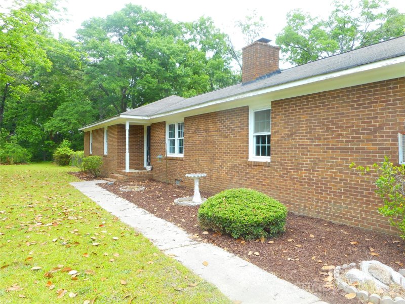 Property image 2 at 733 Catawba Circle, Matthews, NC 28104