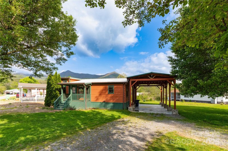 Property image 3 at 214 Pike Point, Waynesville, NC 28785