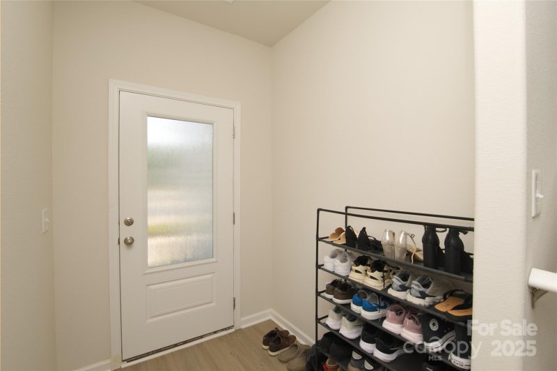 Property image 3 of 2210 Transatlantic Avenue in McKee Creek Village, Charlotte, NC 28215