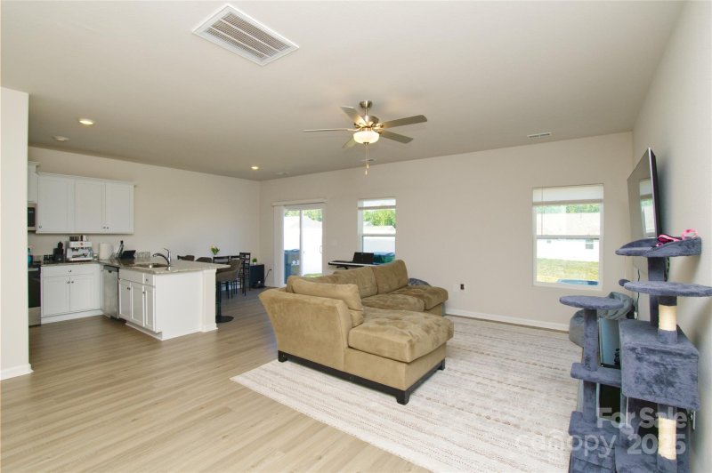 Property image 4 of 2210 Transatlantic Avenue in McKee Creek Village, Charlotte, NC 28215