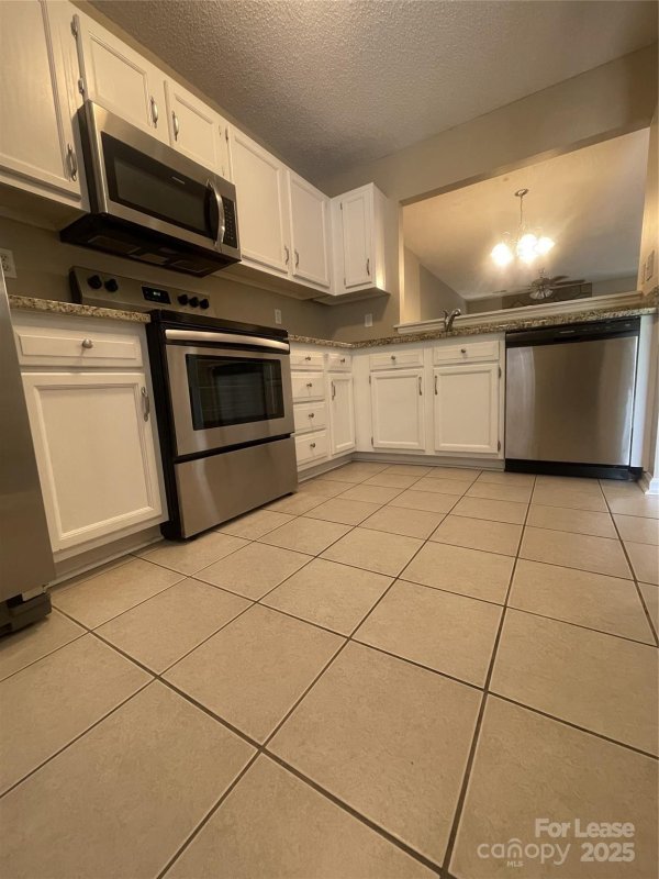 Property image 2 at 6400 Windsor Gate Lane, Charlotte, NC 28215