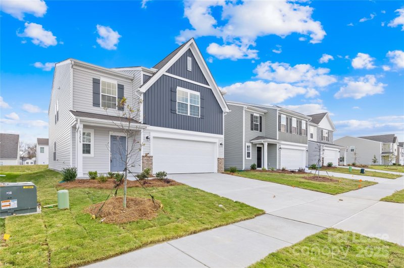 Property image 2 at 13239 Hampton Bay Lane, Charlotte, NC 28213