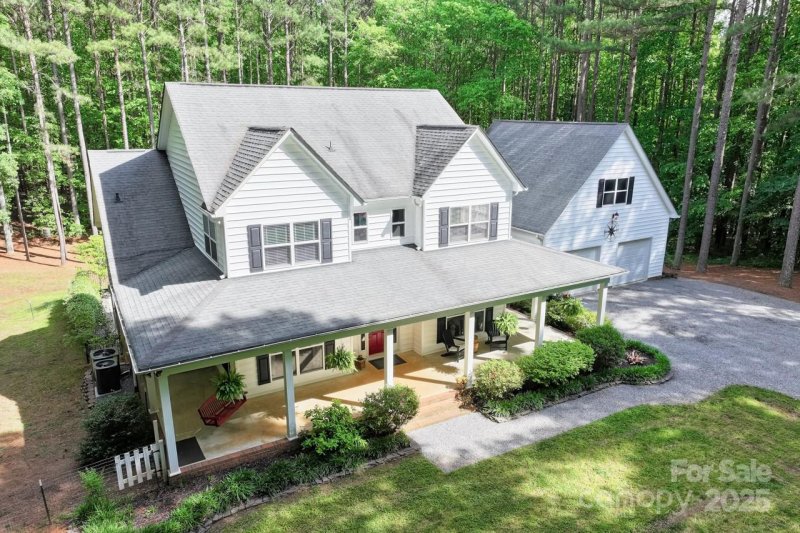 1956 Forest Ridge Drive