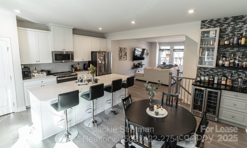 Property image 3 at 661 Uwharrie River Road, Charlotte, NC 28211