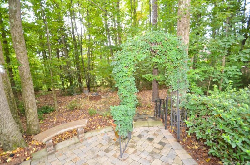 Property image 4 at 8315 Victoria Lake Drive, Waxhaw, NC 28173
