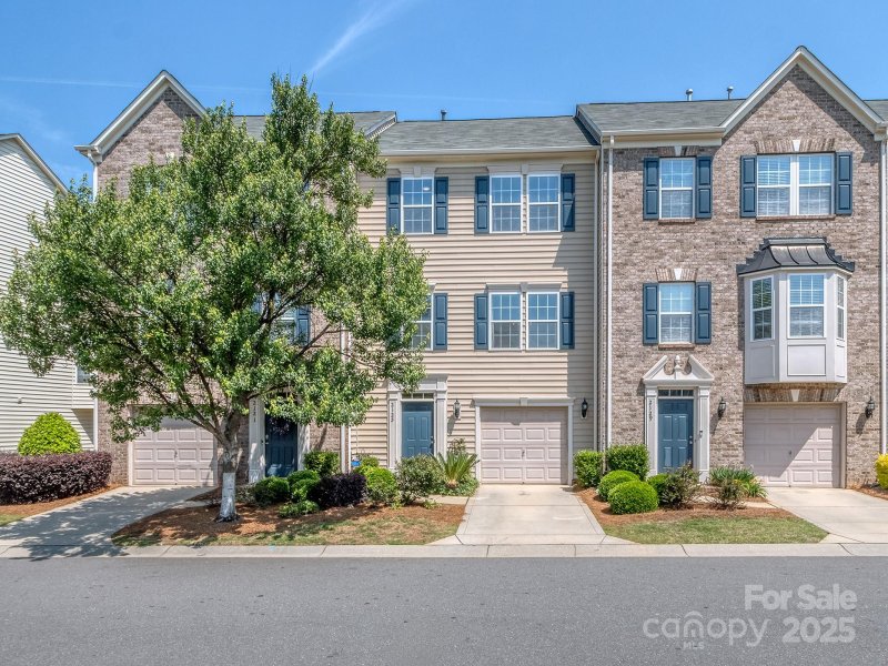 Property image 2 at 2125 Belle Vernon Avenue, Charlotte, NC 28210