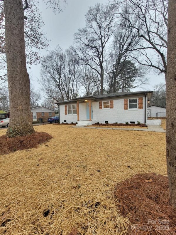 Property image 4 at 106 Greentree Drive, Mount Holly, NC 28120