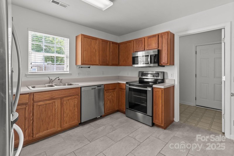 Property image 4 at 5312 Peach Place Lane, Charlotte, NC 28216