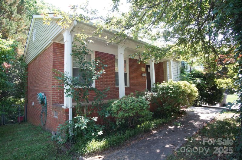 Property image 2 at 5127 Murrayhill Road, Charlotte, NC 28210