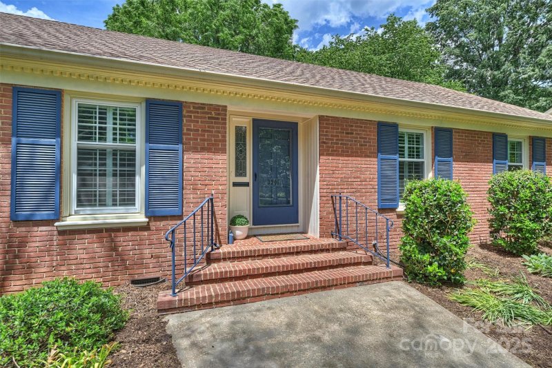 Property image 2 at 3901 Kitley Place, Charlotte, NC 28210