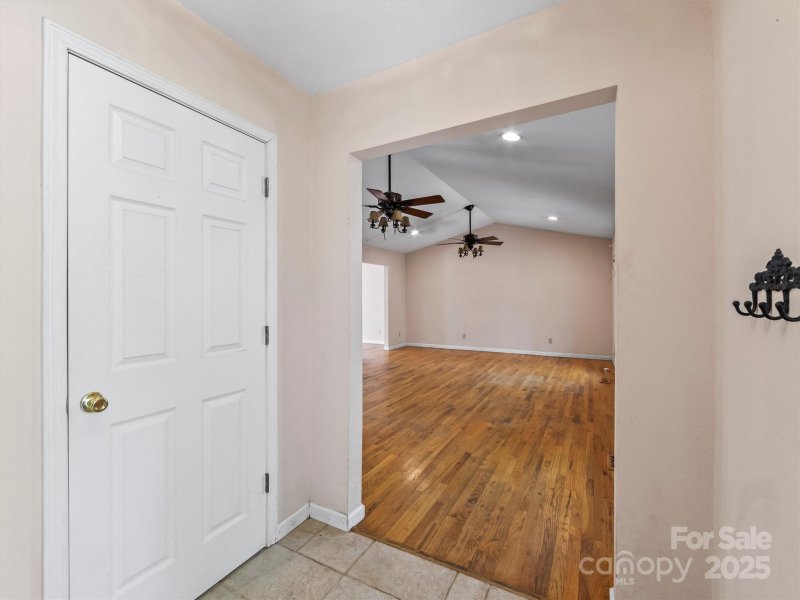 Property image 4 at 316 Big Raven Lane, Saluda, NC 28773